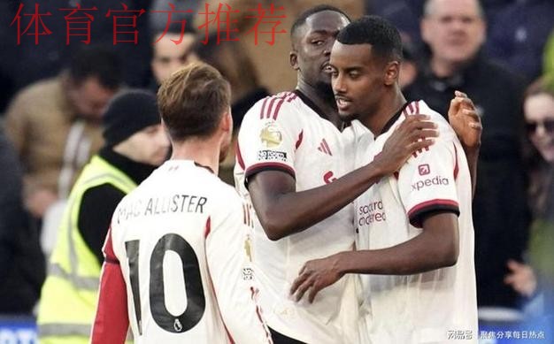 68分钟被换！利物浦1.5亿标王让斯洛特死心：5项数据挂零 评分6.5